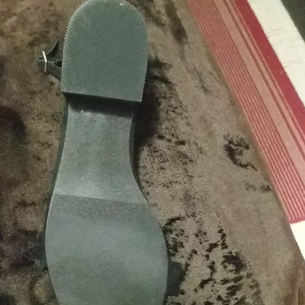 Shoes - Picture 3 of 3